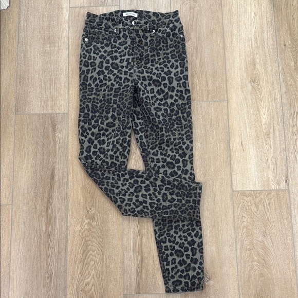 Good American Black and Green Skinny Jeans with Animal Print - Picture 1 of 3
